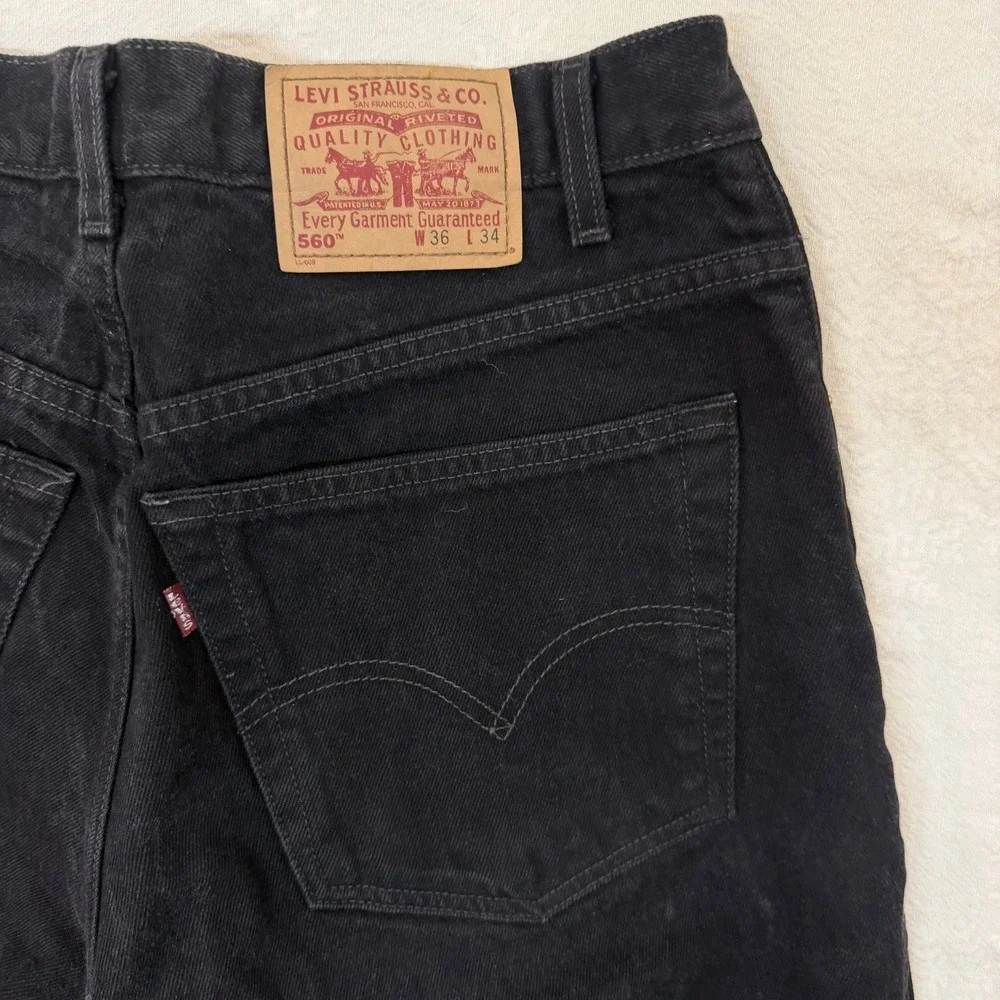 VTG Levis 560 Loose Fit Tapered Leg Jeans Mens 36x34 Black 90s Y2K USA Style